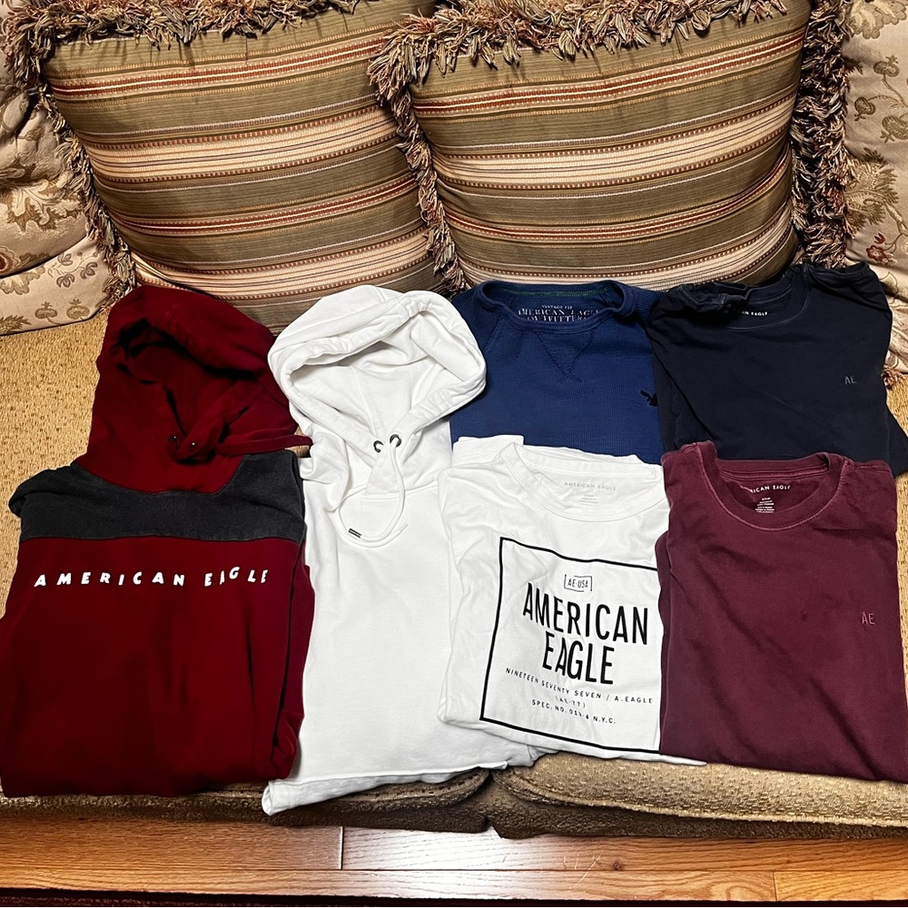 American Eagle Men’s Small AMAZING VALUE BUNDLE (ALL INCLUDED)
